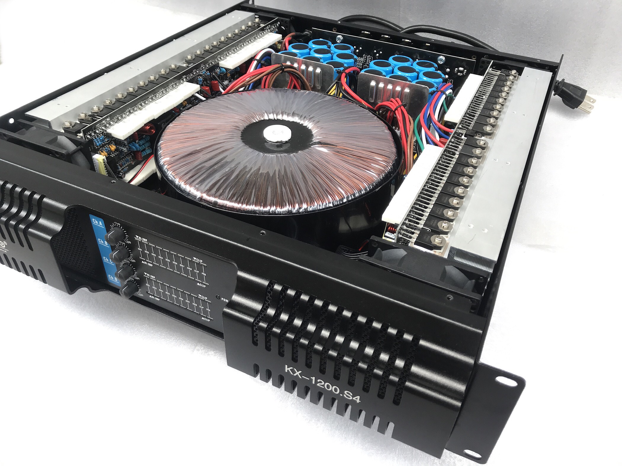 CỤC ĐẨY 4 KÊNH DKPRO KX-1200.S4