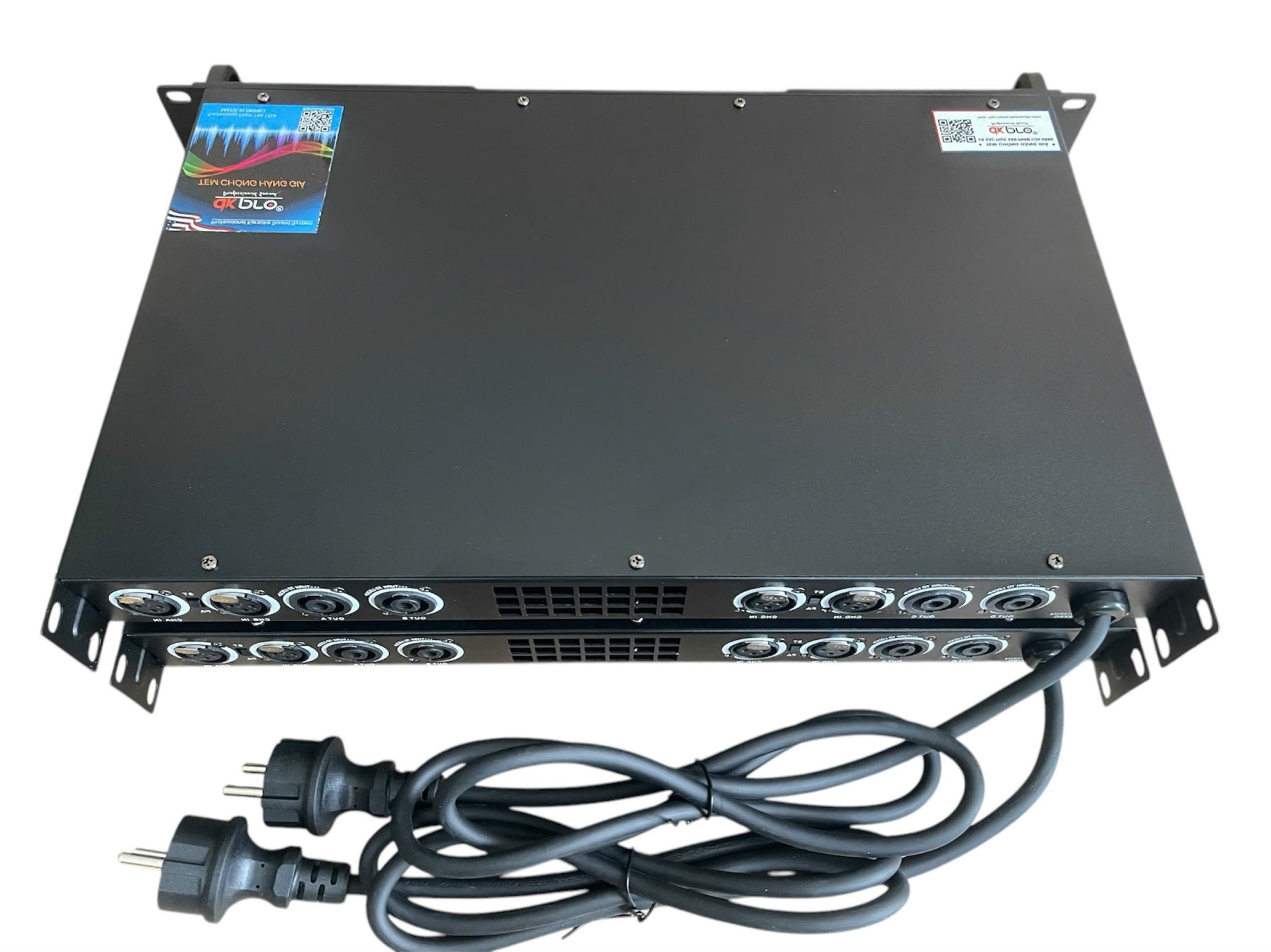 CỤC ĐẨY 4 KÊNH CHÍNH HÃNG DKPRO D4.700SP